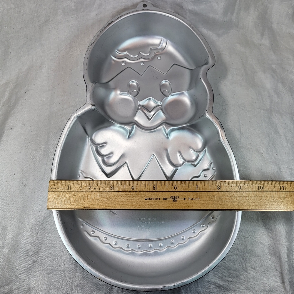 Wilton Chick In Egg Cake PAN 1985 Hatched Easter 2105-2356 (2 layer mix) *Read - Picture 3 of 15